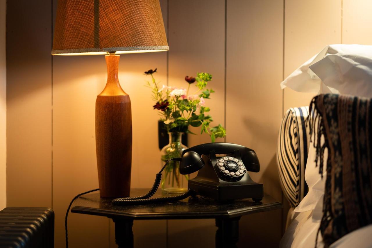 Royal Oak Ramsden Hotel Ngoại thất bức ảnh