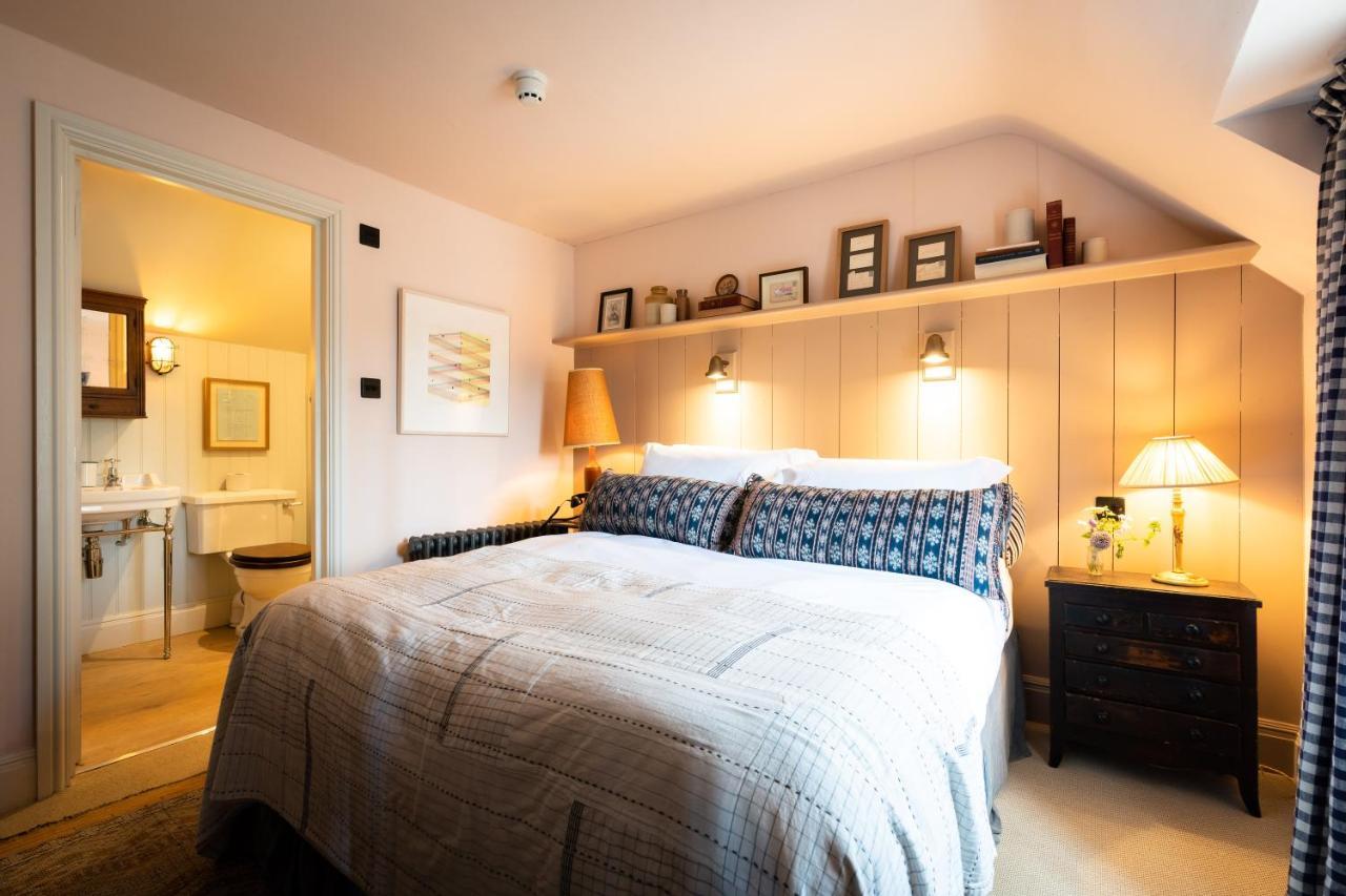 Royal Oak Ramsden Hotel Ngoại thất bức ảnh