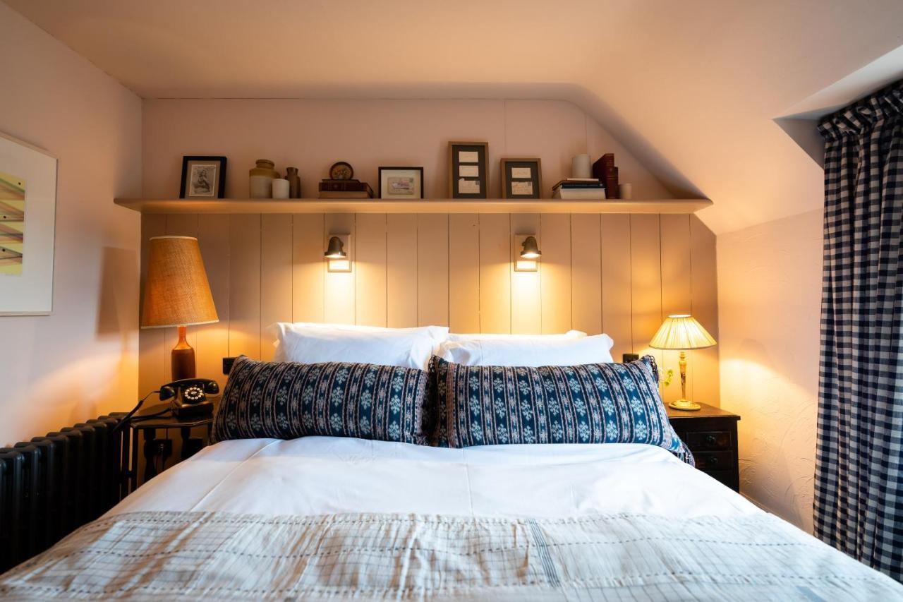 Royal Oak Ramsden Hotel Ngoại thất bức ảnh
